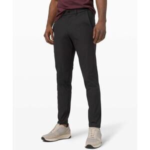 Lululemon Men's Commission Pant Slim *Warpstreme - size 35, 30" inseam